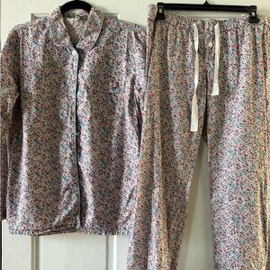 Floral Women’s Pajamas Set
